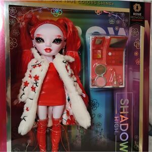 Shadow High Rosie Redwood Doll